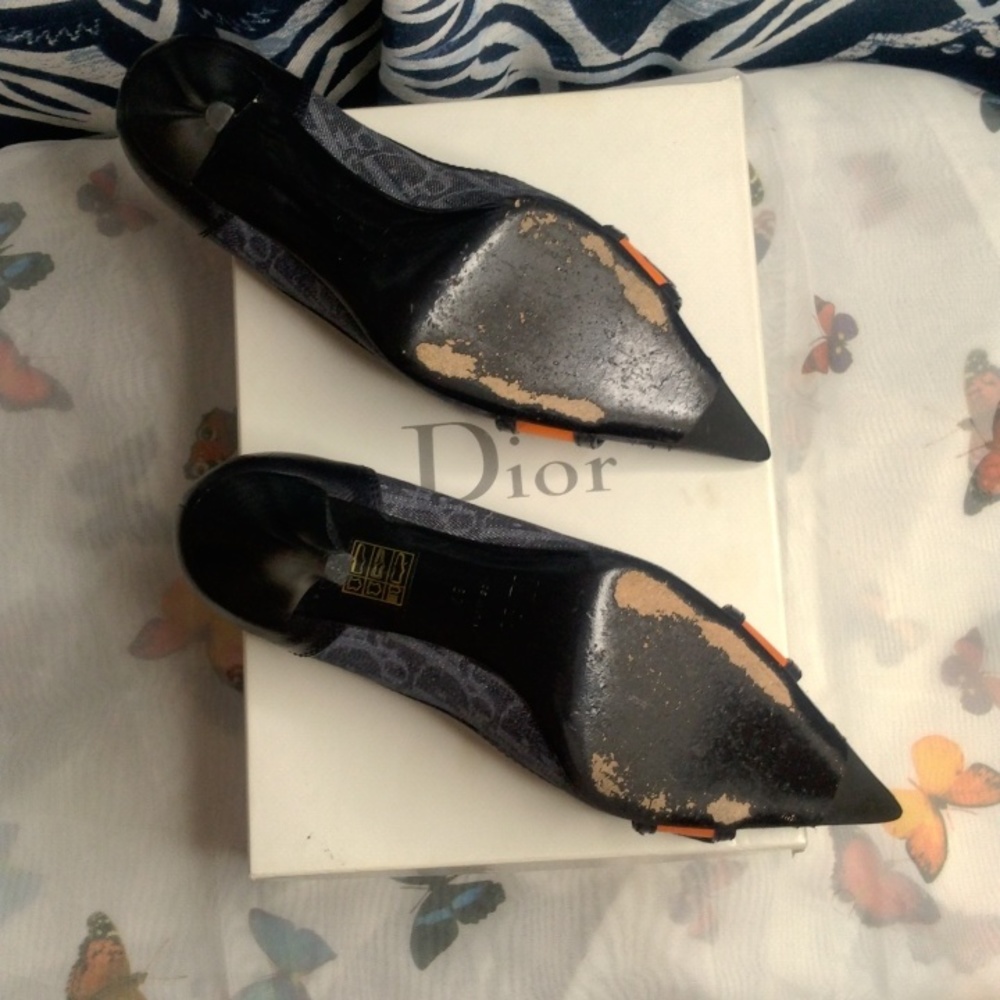 Christian Dior 7.5 ladies shoes Pre❤️ Authentic - Picture 5 of 6